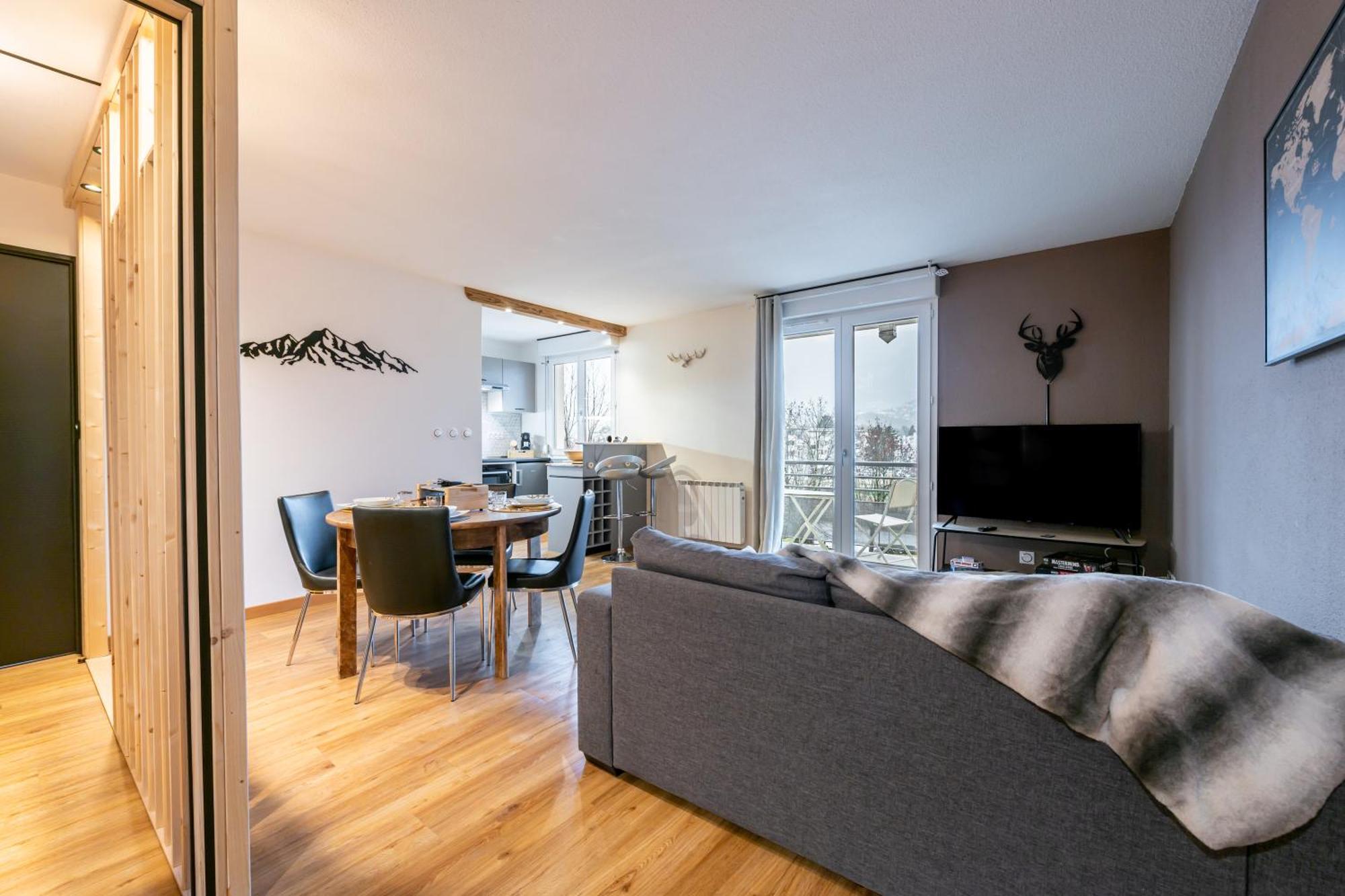 Les Cedres Bleus Apartment Albertville Bagian luar foto